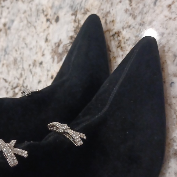 Gianni Bini Dalton Black Suede High Heeled Booties Crystal Bows SZ 6, 10, 11 - Picture 9 of 16